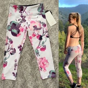 Lululemon Wunder Under Crop